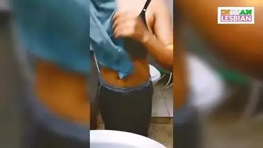 18+ Girl Bathing And Fingering