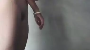 Cute Indian Girl Nude Sefie For Bf