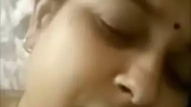 Desi XXX hot Bhabhi exposes unshaved pussy to her online sponsor