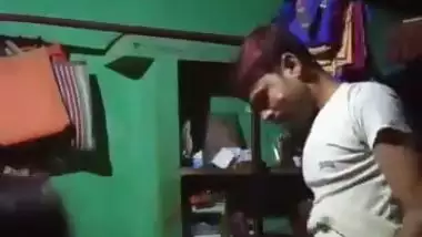 Bihari sex video of Bhabhi getting fucked for her gift