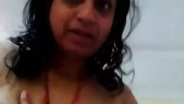 Cute desi alone wife exposing to young bf 1