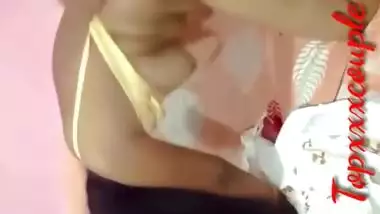 Today Exclusive- Sexy Desi Bhabhi Fucked In Doggy Style