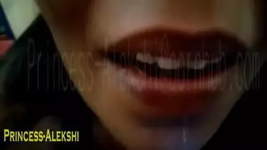 Desi hot bhabi blojob in kitchen