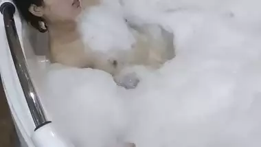 High class couple honeymoon sex photos and viral videos