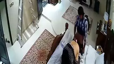 Aapa enjoys threesome sex with cousins in Pakistani porn