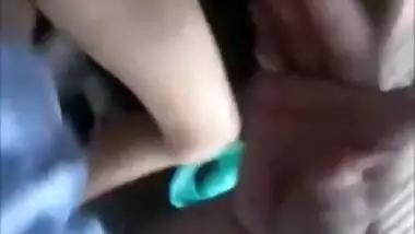 Hot Desi Ladki Ki Chudai Kapde Ki Dhukan Mai