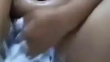 Amateur Indian chick masturbates XXX pussy soaping it and rubbing nipples
