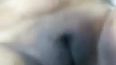 Indian cutie shows need in chudai by gently touching own XXX sissy