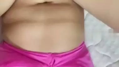 Hot girl blouse removed and nude body showing viral selfie