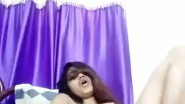 Sexy Indian girl takes a big bottle inside her pussy
