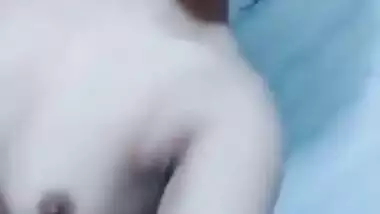 Desi cute gf fingering