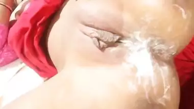 Riya Ki Chut Me Choklet Dalke Chudai Kiya